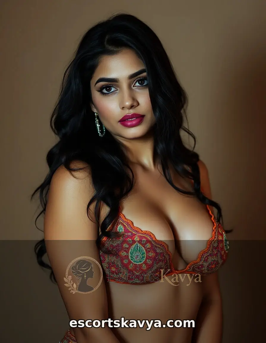 Zoya Khan independent escort booking service in Hyderabad
